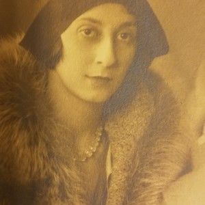 Meet your Posher, Jacqueline